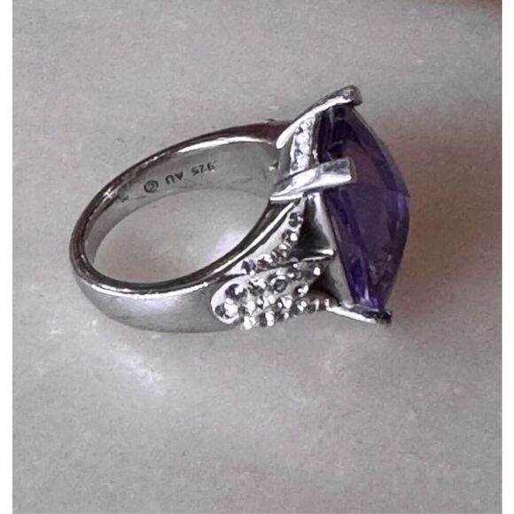 Vintage Tanzanite Purple Faceted Stone with Inlaid Crystal and 925 Sterling Silv - Picture 4 of 5